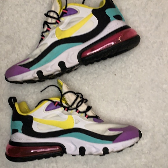 Air Max 270 React - Picture 5 of 7